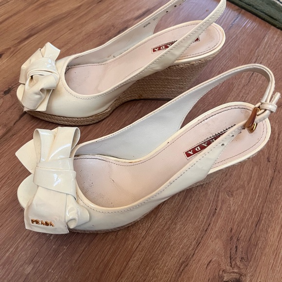 Prada patent leather wedges with bow detail, size 7.5 - Picture 2 of 14